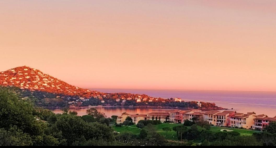 Magic Mer Saint-Raphaël Exteriér fotografie